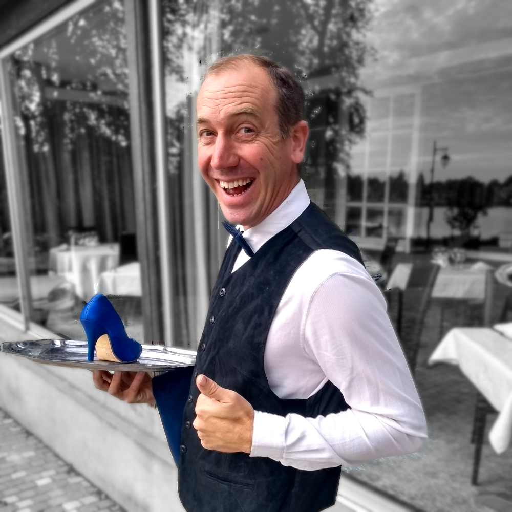 Bastien Faux serveur comique